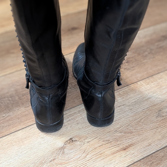 Black Knee-High Women's Boots - Picture 8 of 10